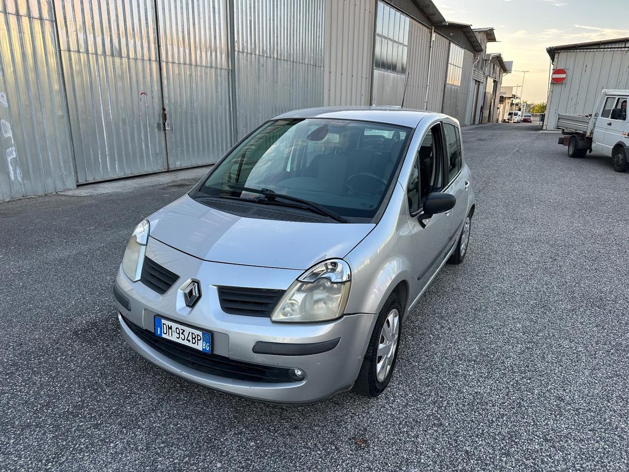 Renault Modus 1.2 16V Dynamique GPL AUTOMATICA