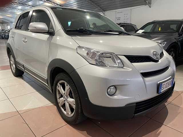 Toyota Urban Cruiser 1.4 D-4D AWD Sol