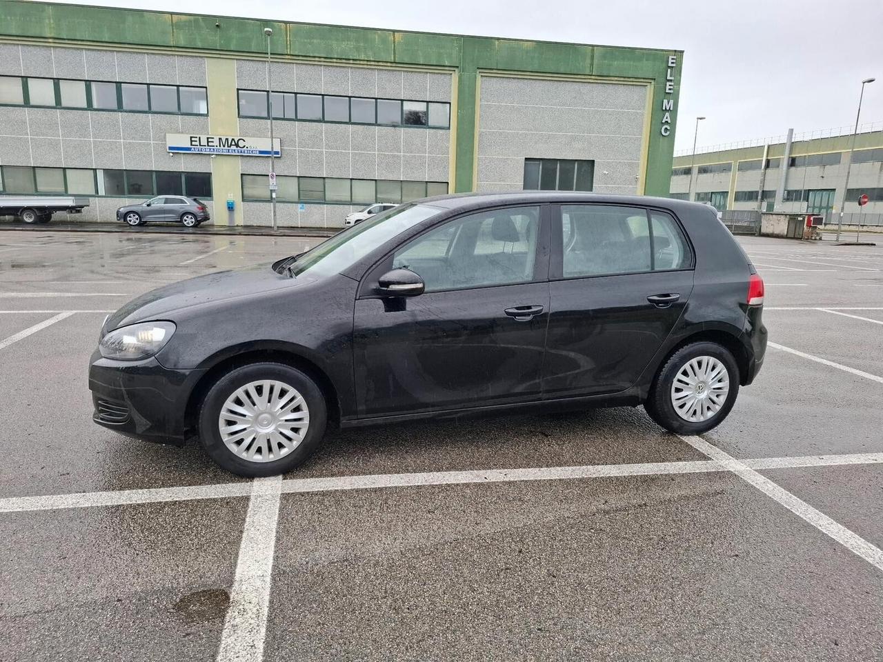 Volkswagen Golf Utilitaria