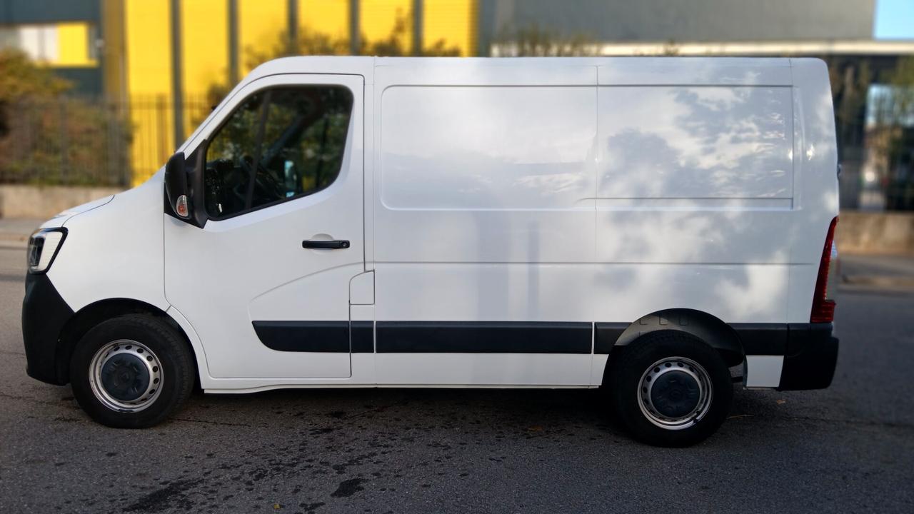 Renault Master T33 2.3 dCi IVA COMPRESA