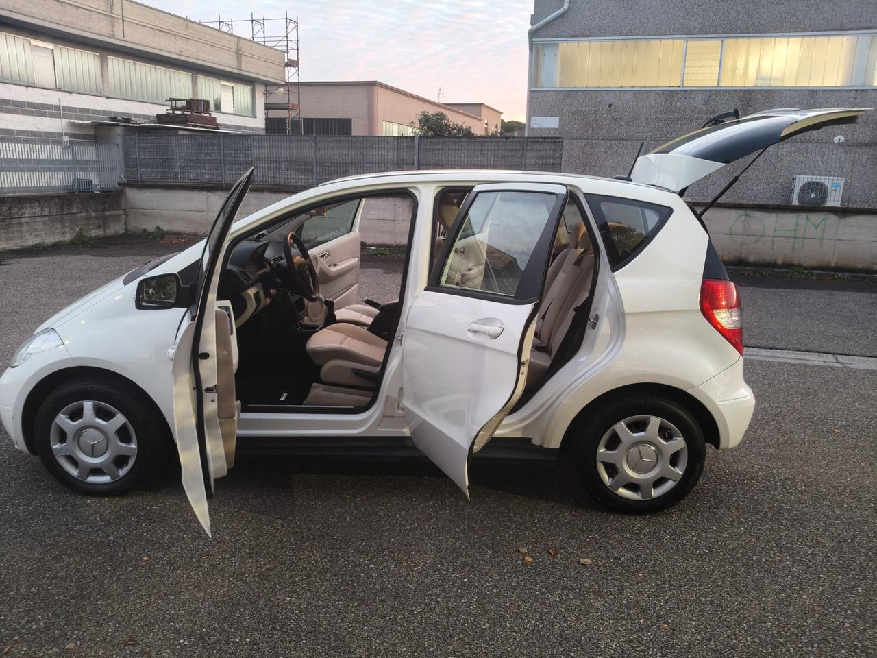 Mercedes-benz A 180 CDI Executive 2011