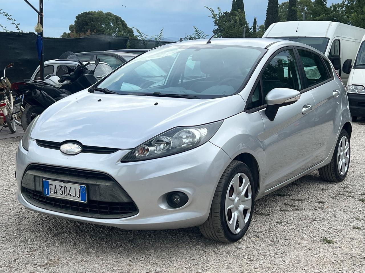 Ford Fiesta 1.2 82 CV Euro 5