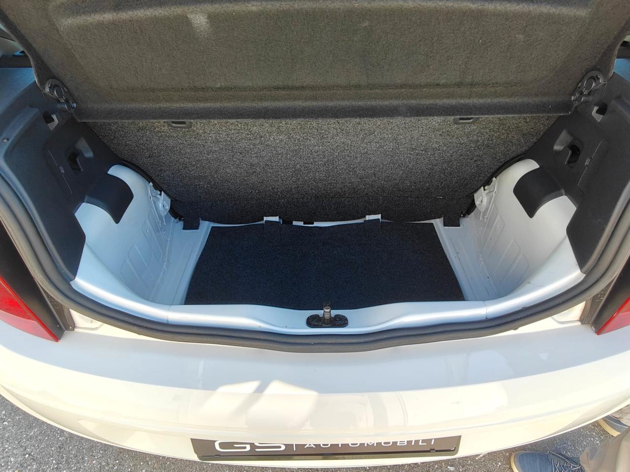 Volkswagen up! km documentati 12 MESI GARANZIA