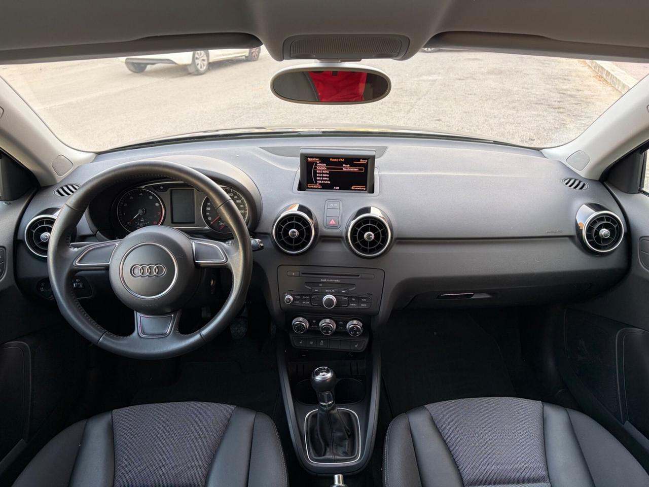 Audi A1 1.2 TFSI Ambition s-line