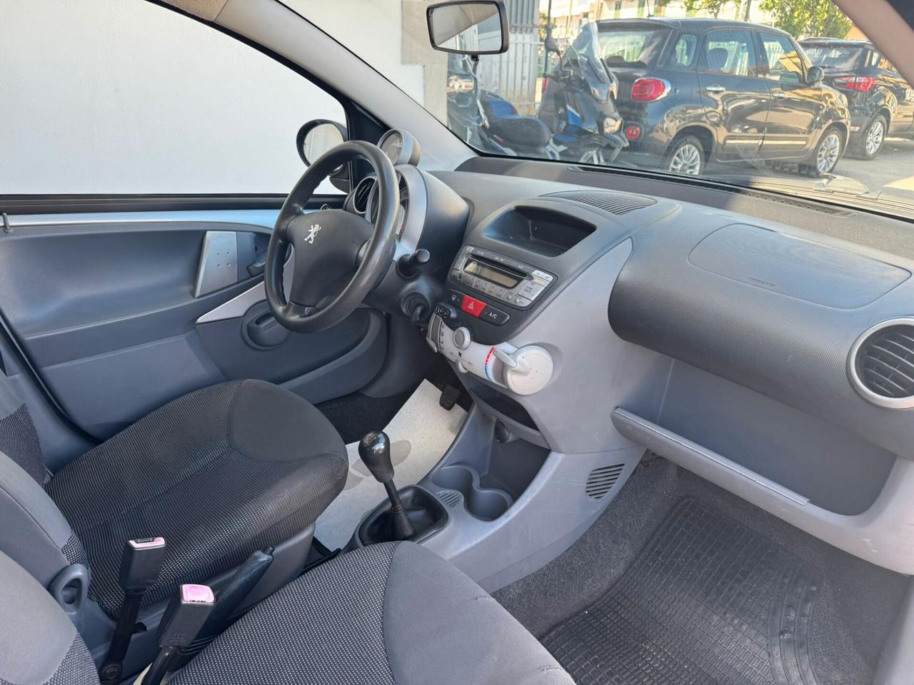 Peugeot 107 1.0 5 PORTE