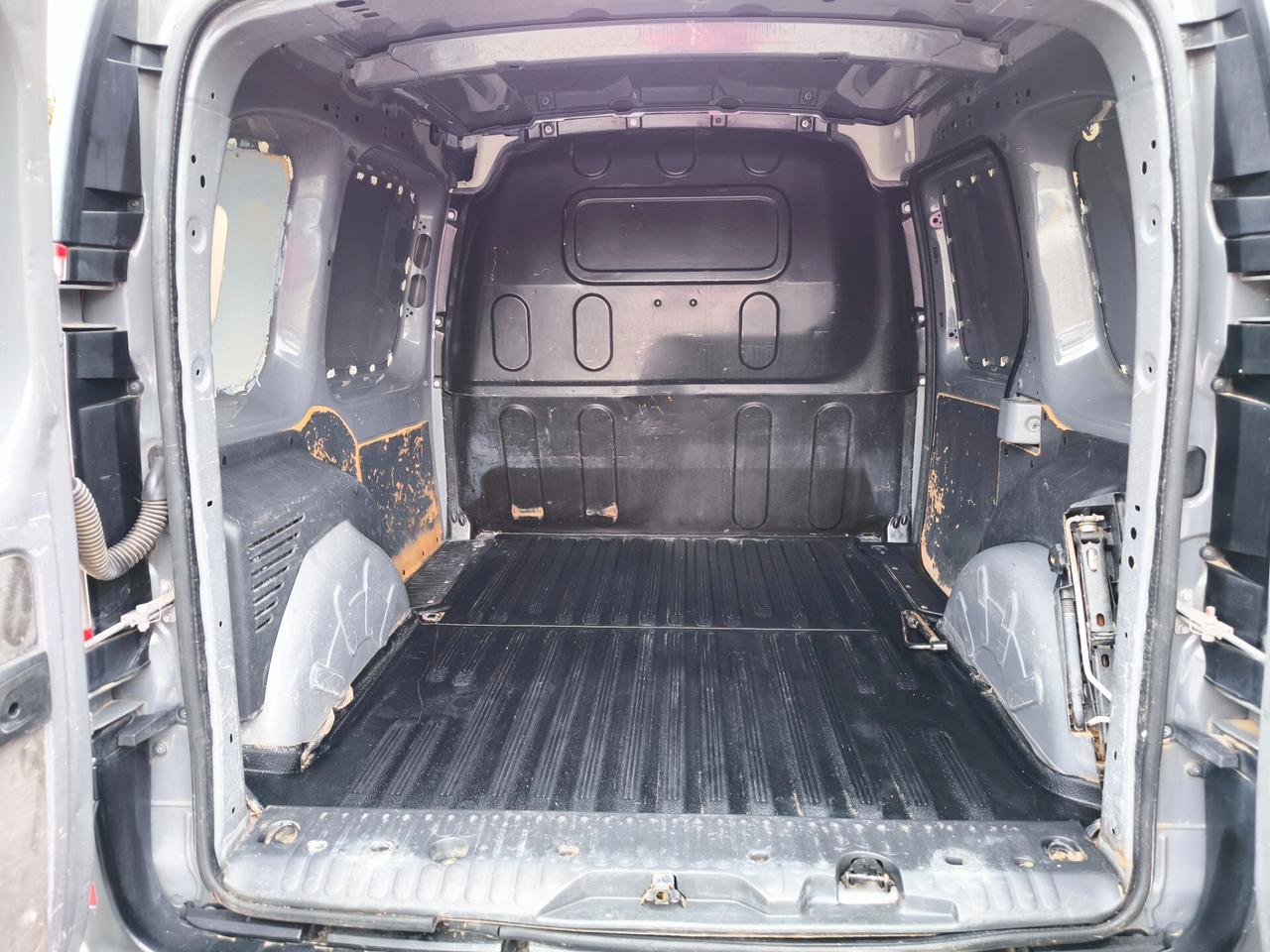 RENAULT KANGOO 1,5 DCI-KM 70000-2016-EURO 6B-IVA COMPRESA