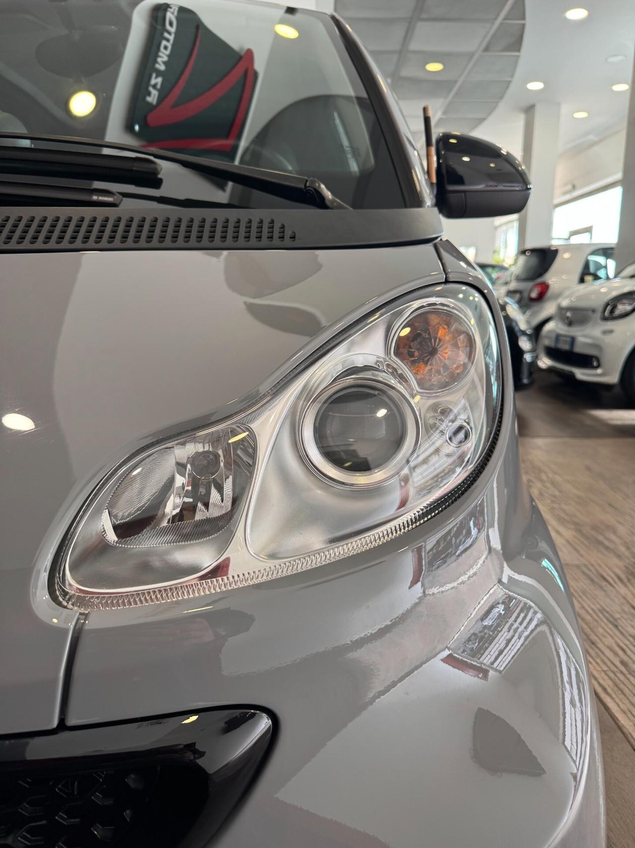 Smart ForTwo Cabrio 1.0 mhd Pulse 71cv-SERVOSTERZO-ITALIANA