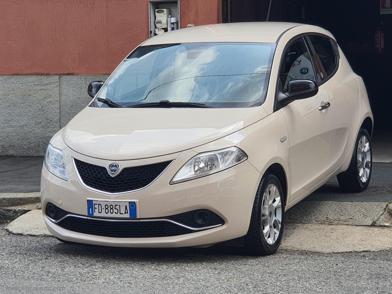 LANCIA Ypsilon 1.2 69 CV GPL Ecochic Opening edition
