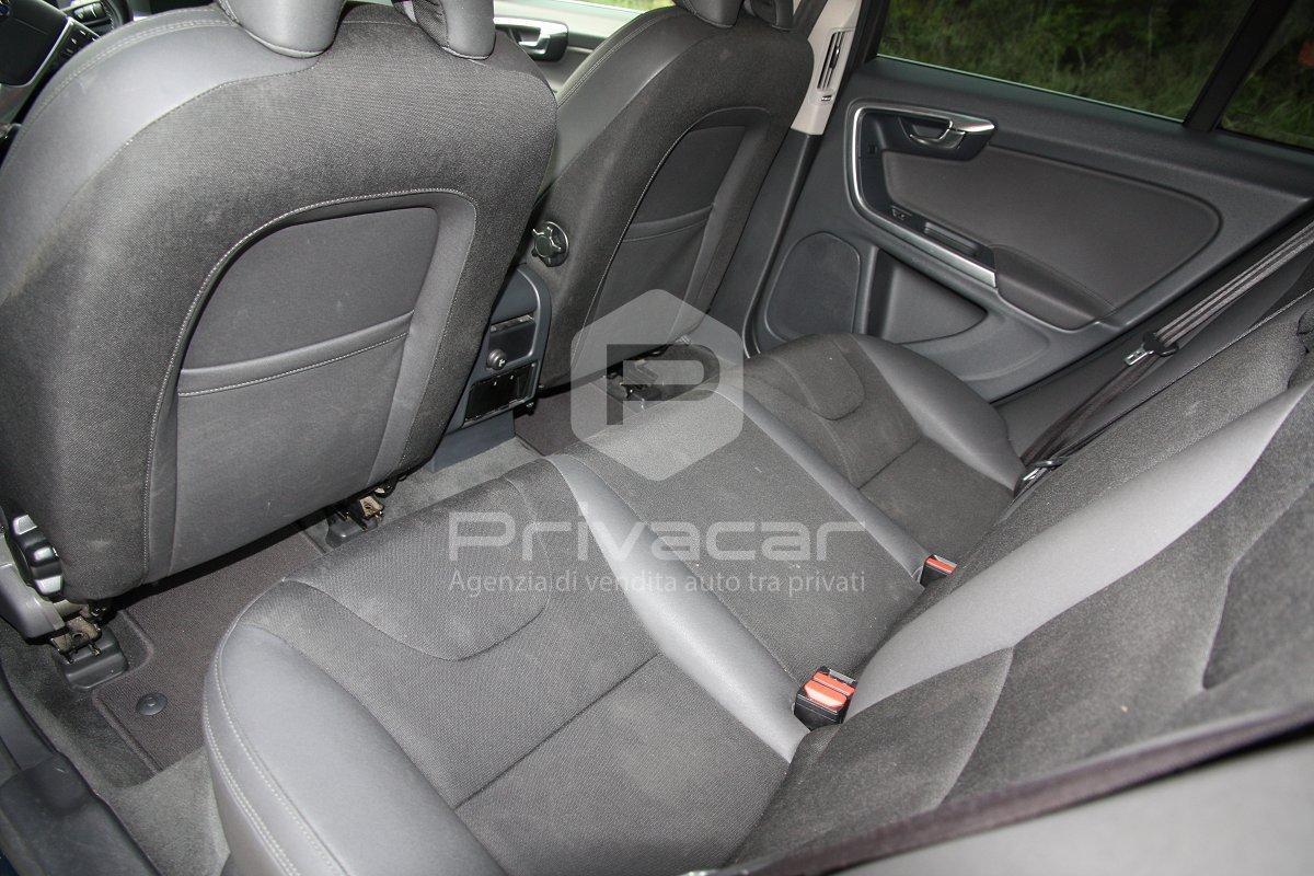 VOLVO V60 D3 Geartronic Momentum