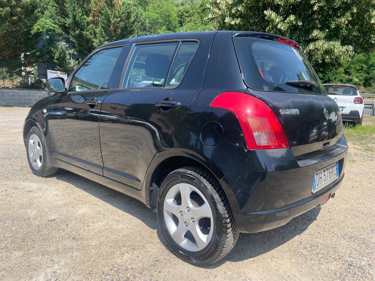 Suzuki Swift 1.3 4x4 5p. GL