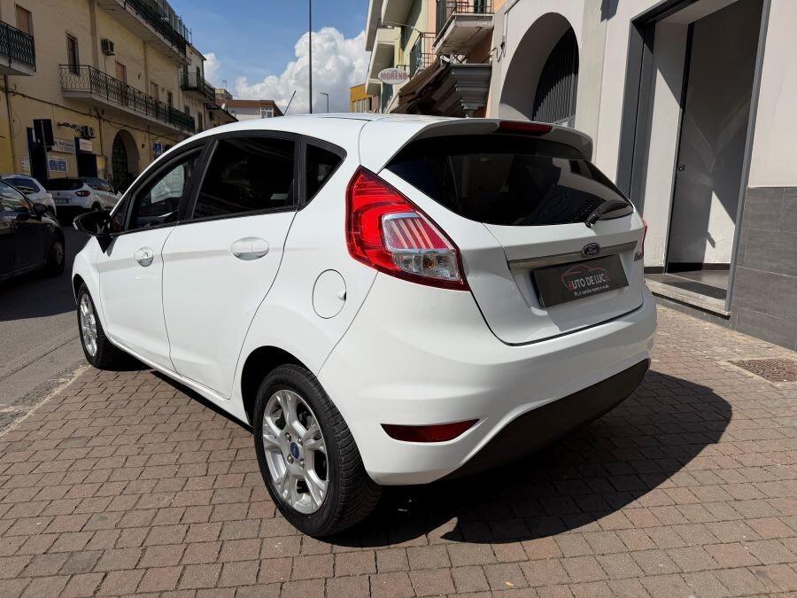 Ford fiesta 1.4 gpl serie titanium certificat nuov