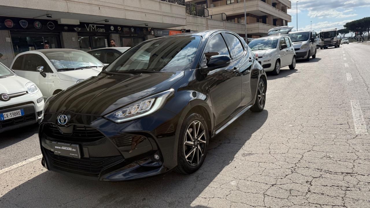 Toyota Yaris 1.5 Hybrid 5 porte StyleLED NAVI KAMERA PDC CLIMA AUTOMATICO BLUETOOTH CERCHI 17