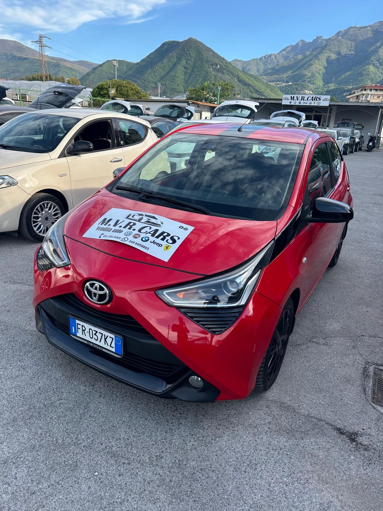 Toyota Aygo 1.0 VVT-i 72 CV 5 porte x-play MMT