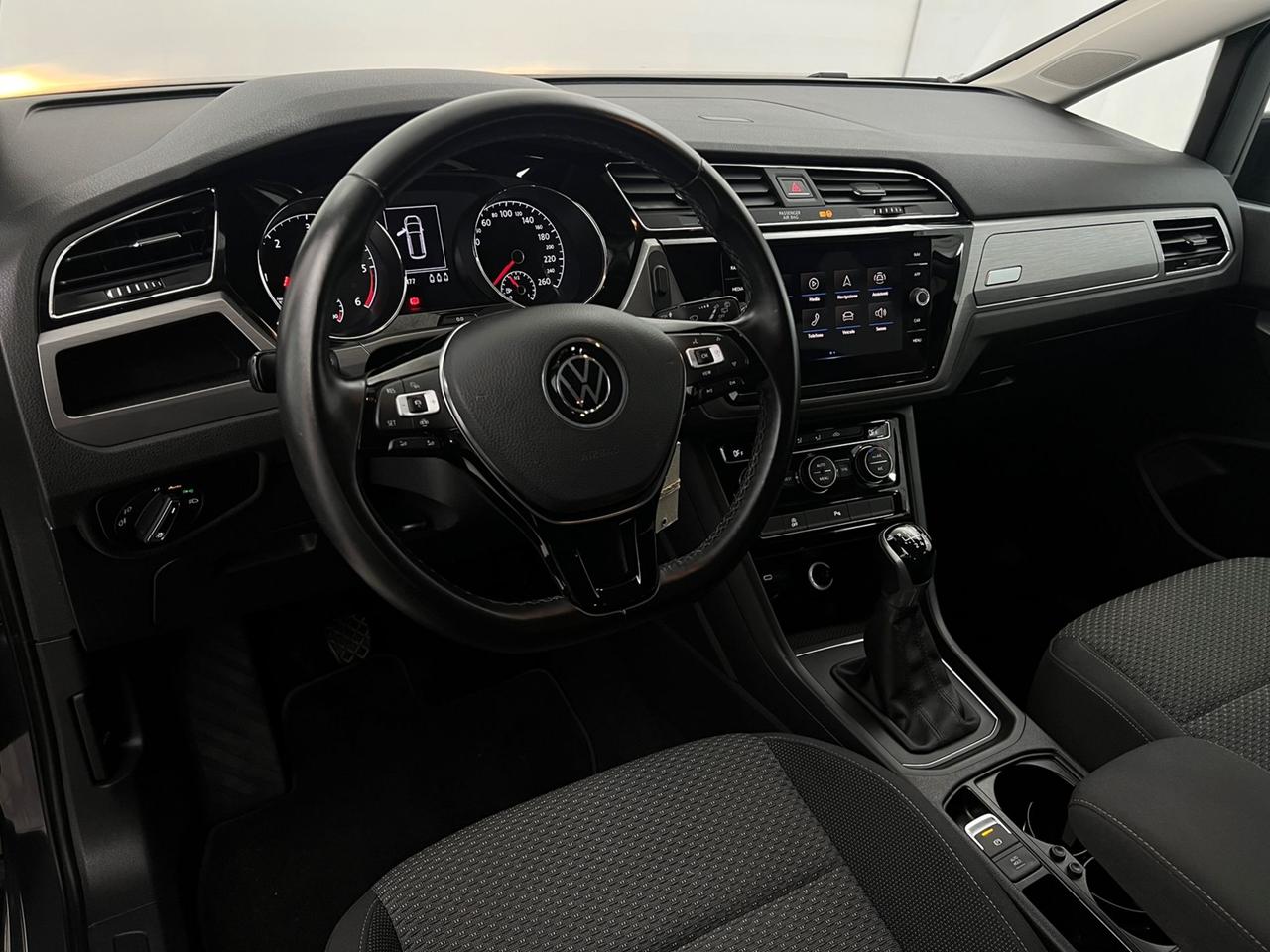 VOLKSWAGEN Touran III 2015 Touran 2.0 tdi Business 122cv