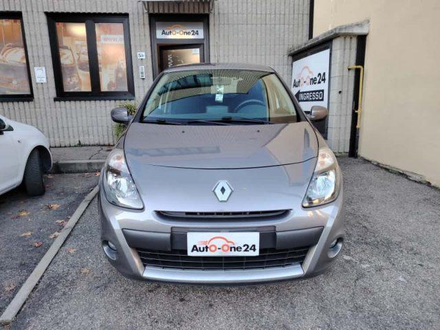 RENAULT Clio 1.2 16V 5 porte Luxe NEOPATENTATI