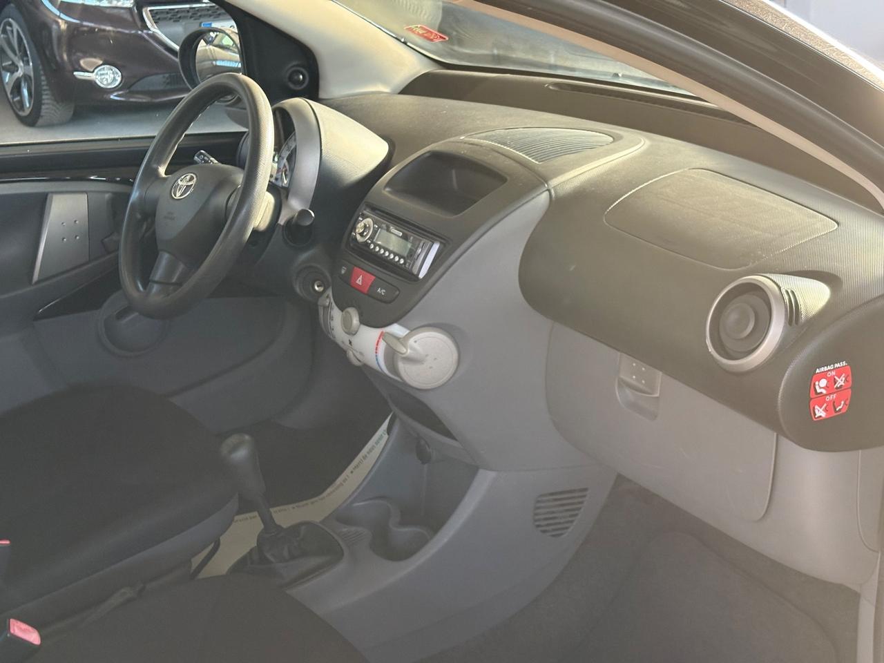 Toyota Aygo 1.0 12V VVT-i 5 porte Now