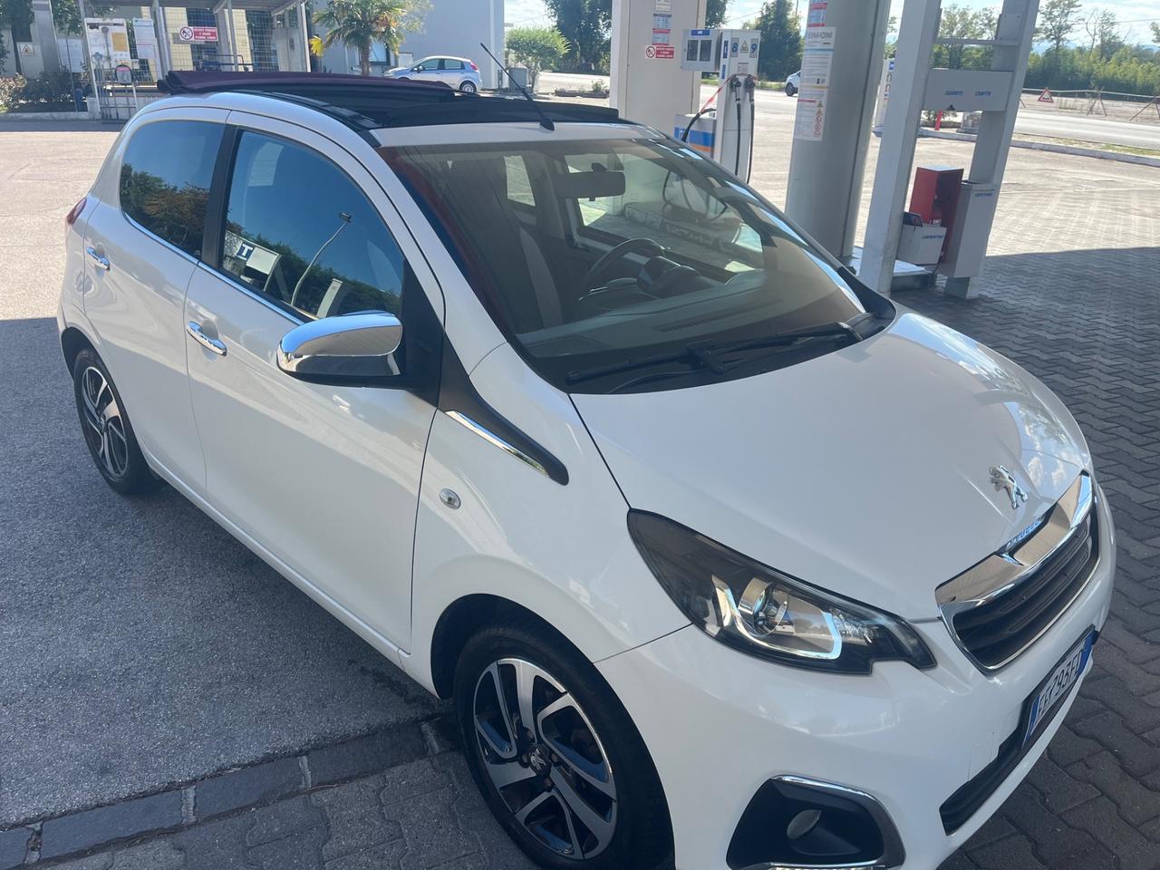 Peugeot 108 VTi 68 5 porte Allure cabrio ok neopatentati