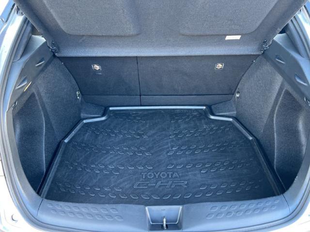 TOYOTA C-HR 1.8 Hybrid E-CVT Active