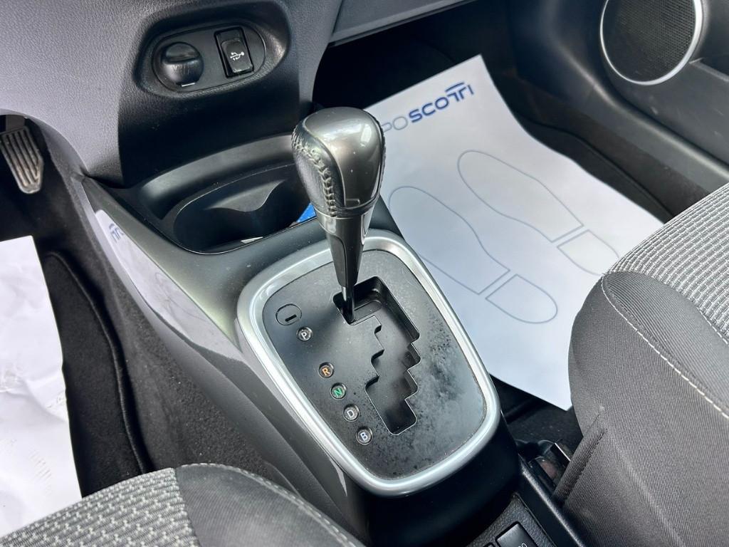 TOYOTA Yaris III 2015 - Yaris 5p 1.5h Active