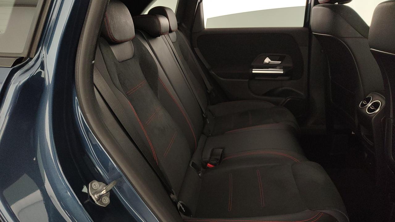 Mercedes-Benz B 180 d Premium auto