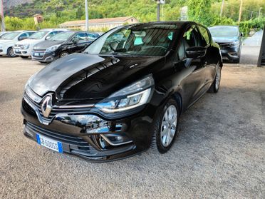 Renault Clio TCe 12V 90 CV 5 porte Moschino Life