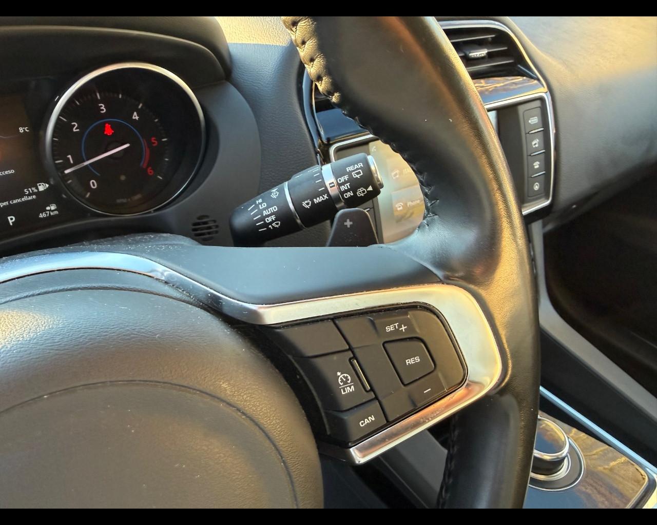 JAGUAR F-Pace (X761) - F-Pace 2.0 D 180 CV aut. Pure