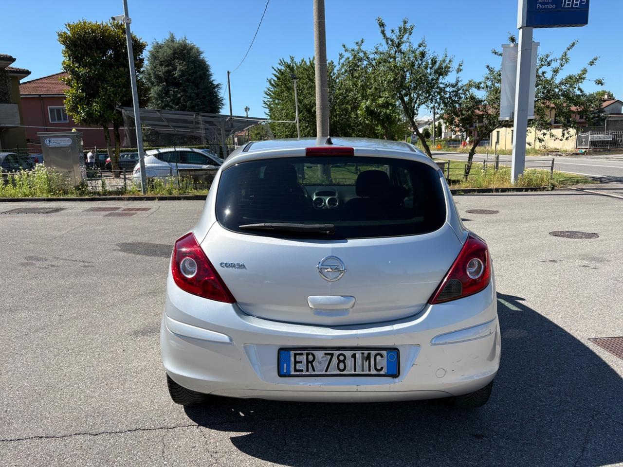 Opel Corsa 1.2 85CV 3 porte GPL-TECH b-color