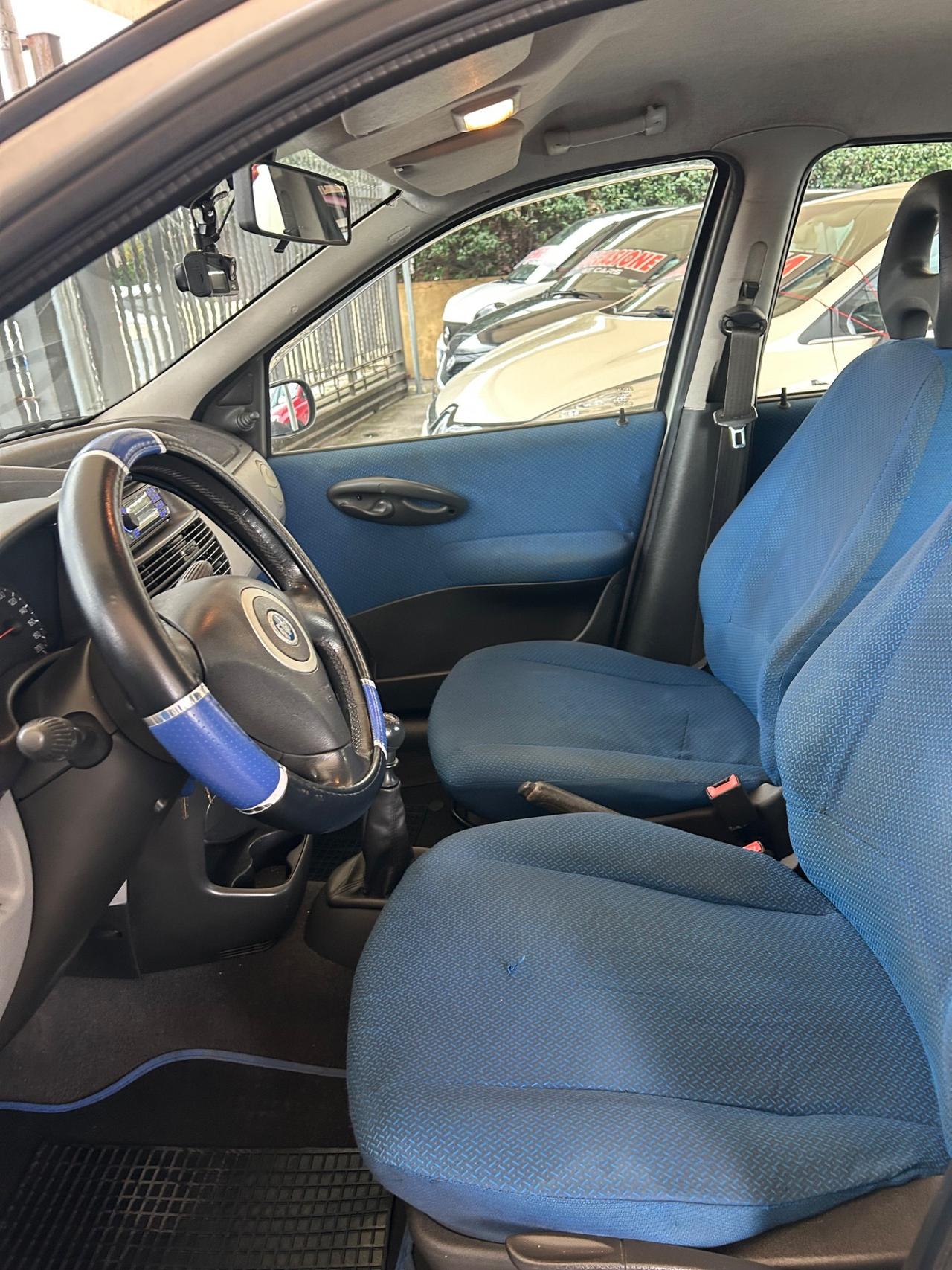 Fiat Punto 1.2i cat 5 porte ELX