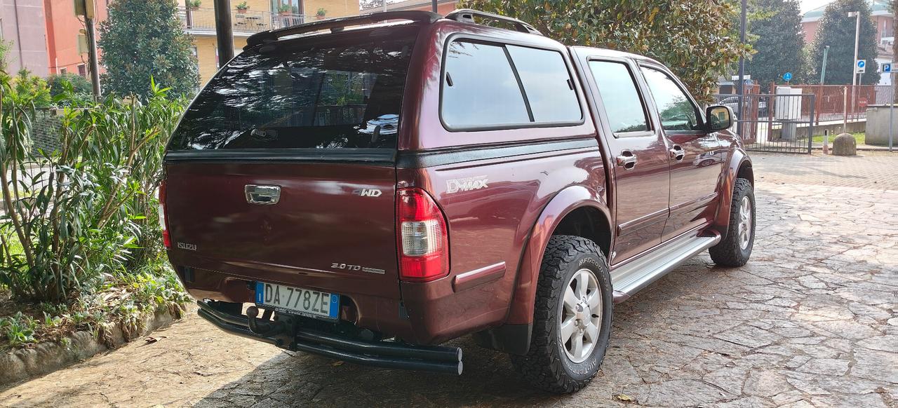 Isuzu D-Max 3.0 TD 4WD Aut e Gancio PICK UP