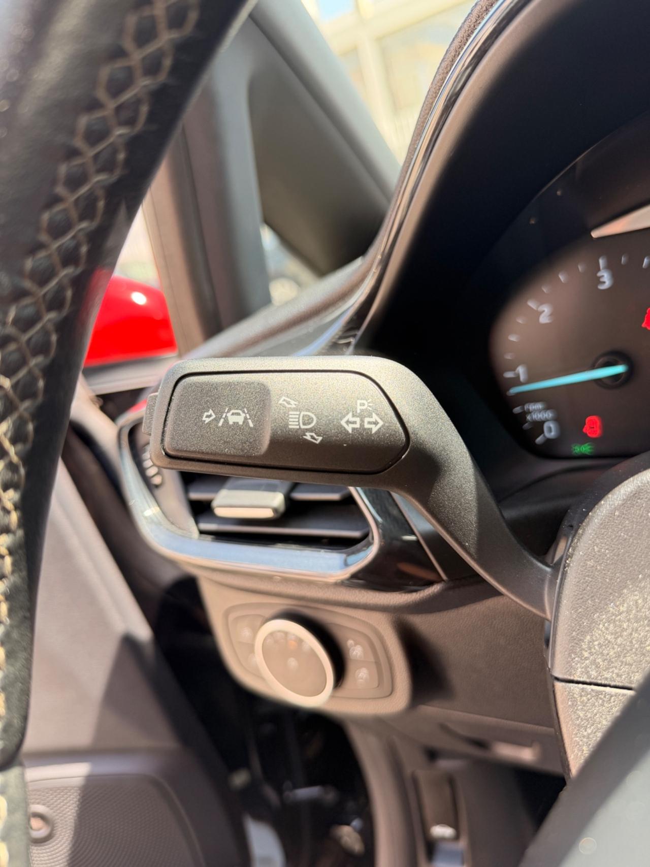 Ford Fiesta Active 1.5 TDCi-2018 LED/NAVI/17"