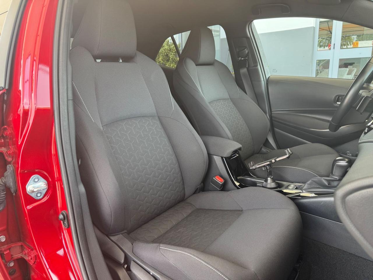 Toyota Corolla Business 2.0 VVT-i HEV #5754