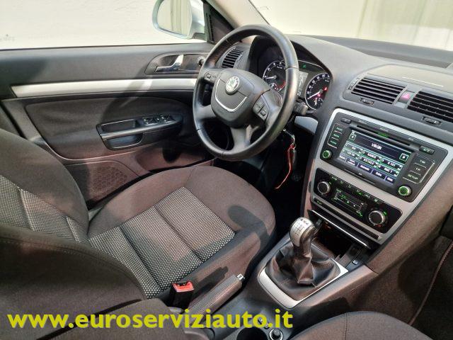 SKODA Octavia 1.8 TFSI 4x4 Wagon Scout