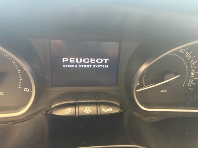 PEUGEOT 208 DIESEL FULL OPTIONAL NAVIGATORE...