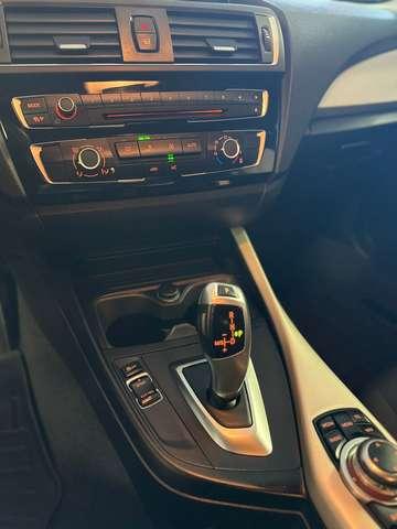 BMW 118 Serie 1 F/20-21 2015 118d Urban 5p auto