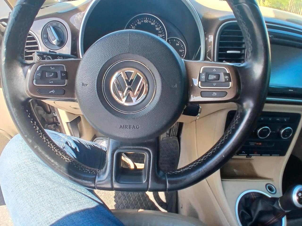 Volkswagen Maggiolino 1.6 TDI Design
