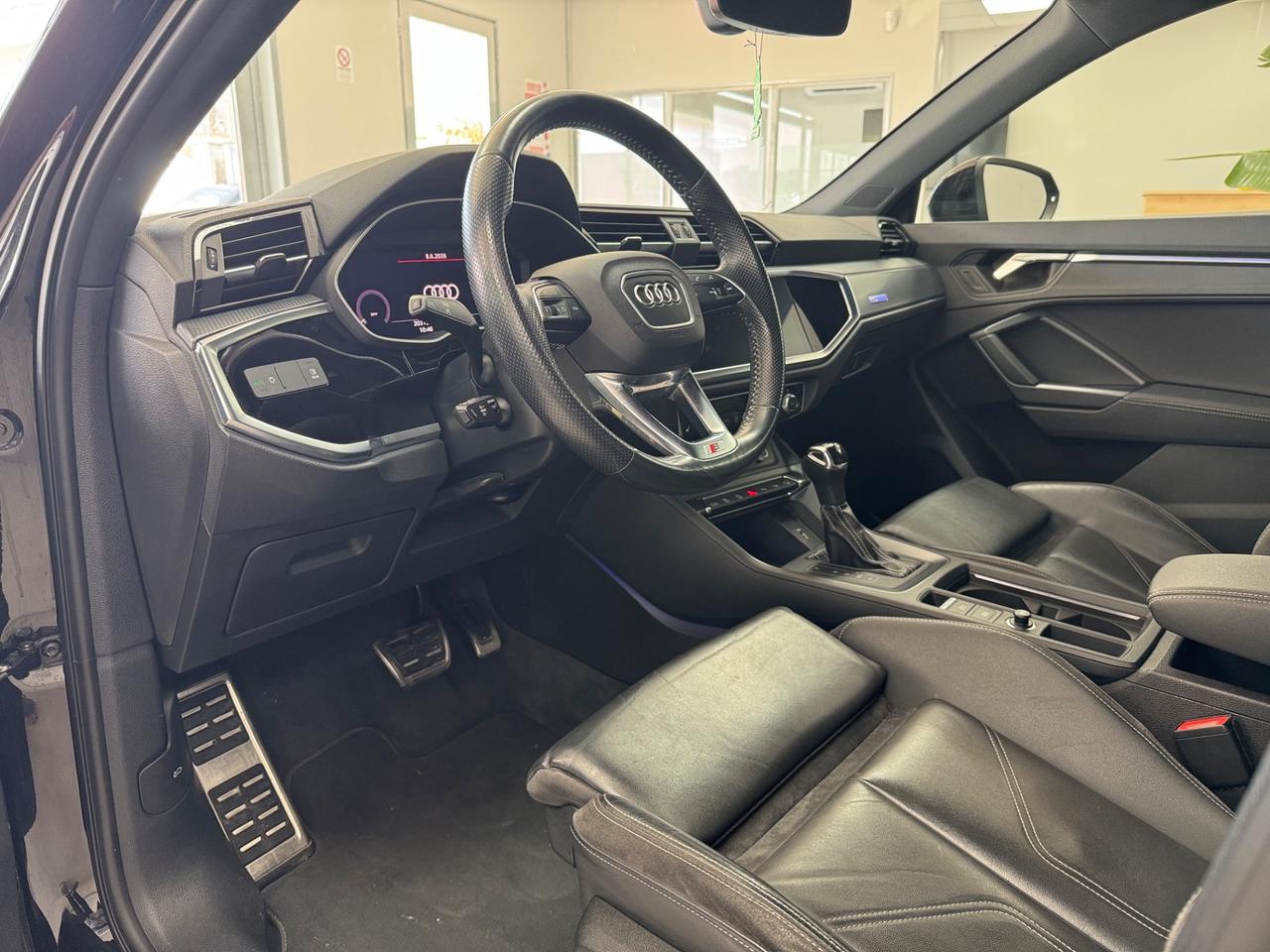 Audi Q3 35 TDI S tronic line edition