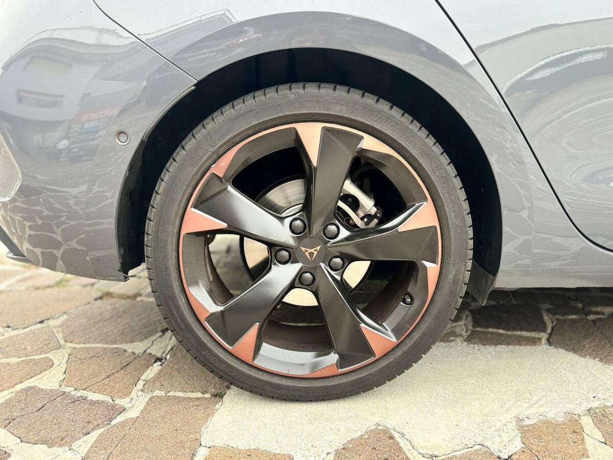 Cupra Leon 1.5 hybrid 150cv dsg