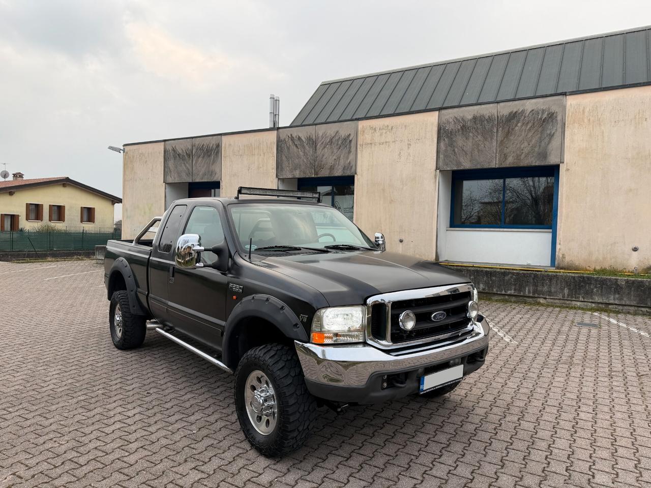 Ford F-250 5.4i V8 GPL 4X4 XLT 6Posti