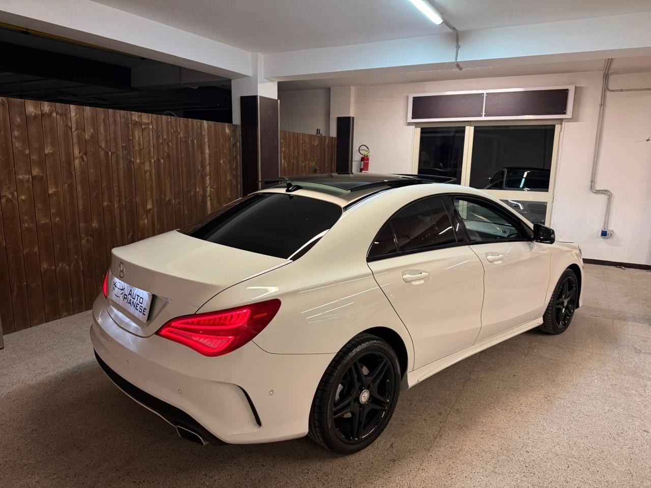 Mercedes-Benz CLA 180D Automatic Premium Amg Tetto