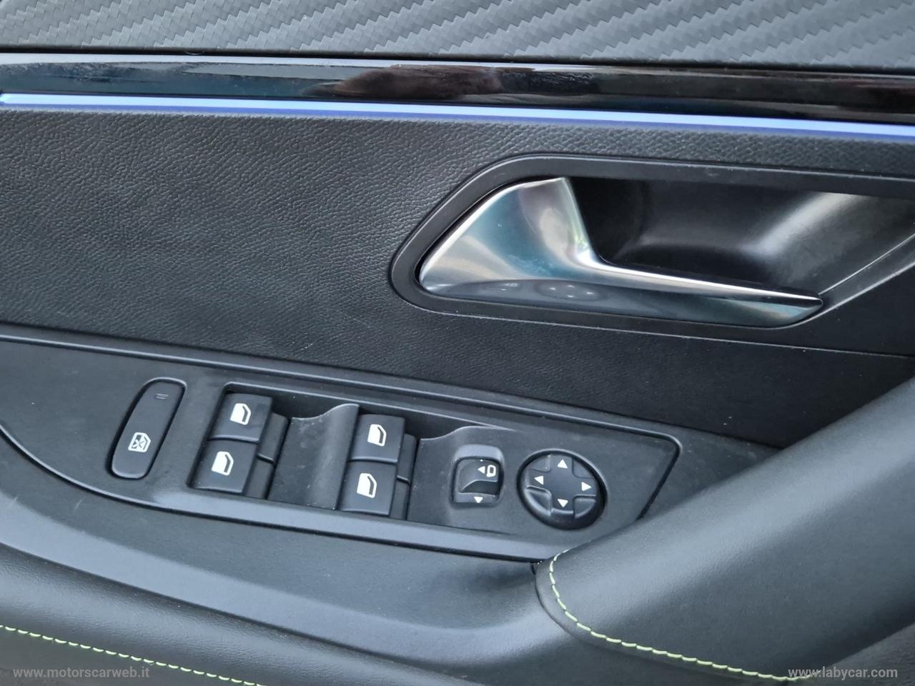 PEUGEOT 2008 Hybrid 145 e-DCS6 GT