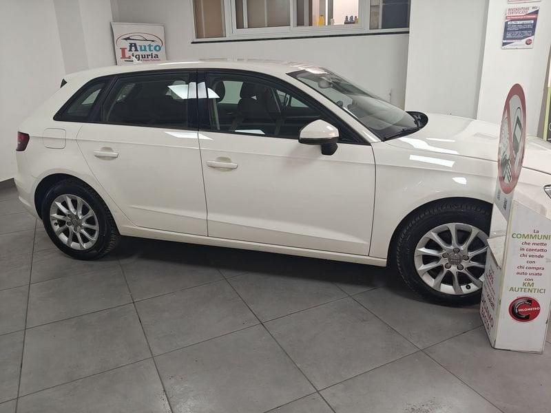 Audi A3 1.6 TDI CR S tronic Attraction S.Back LEGGI
