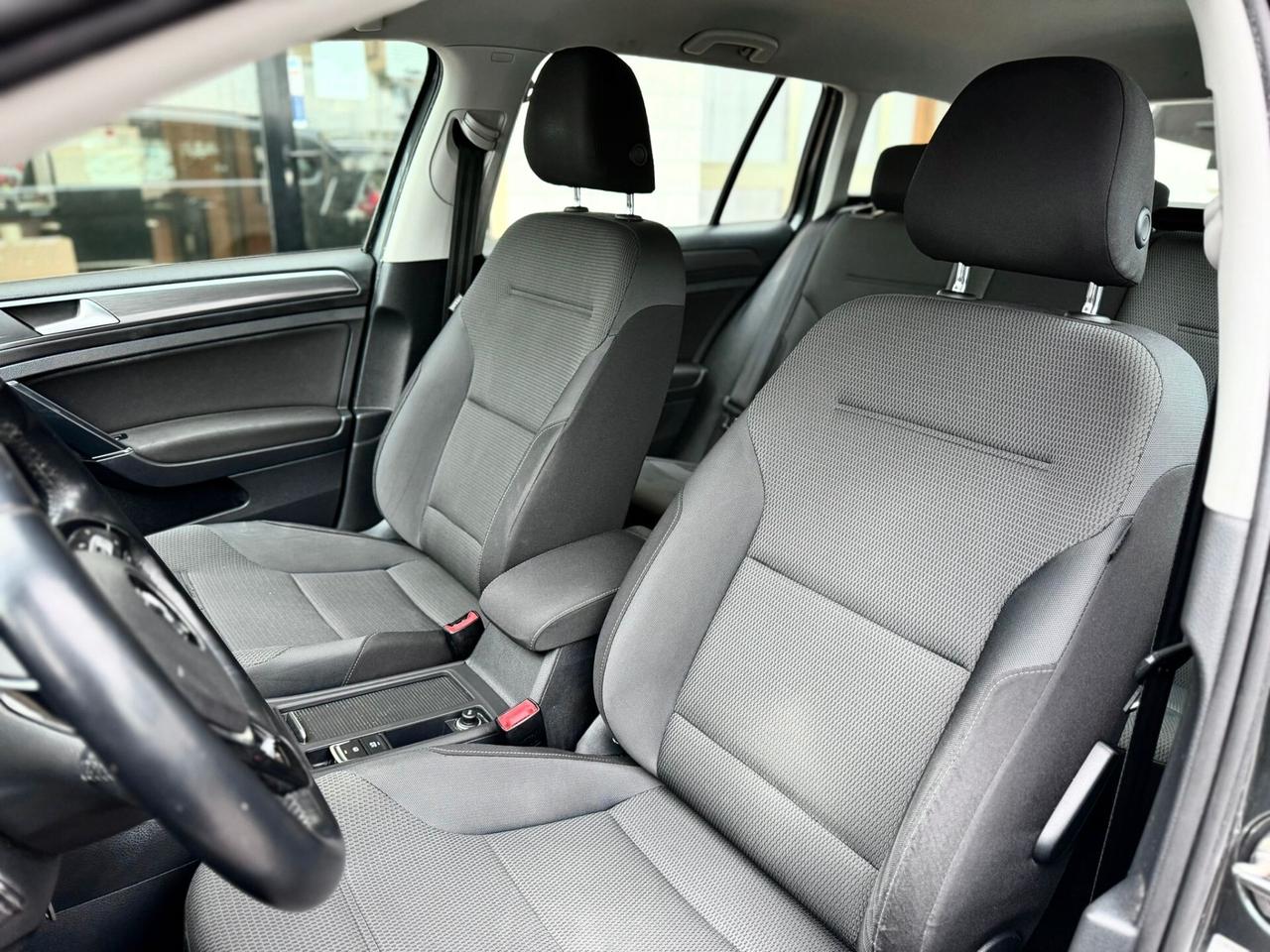 Volkswagen Golf Variant 1.6 TDI 115 CV DSG Business BlueMotion Tech.