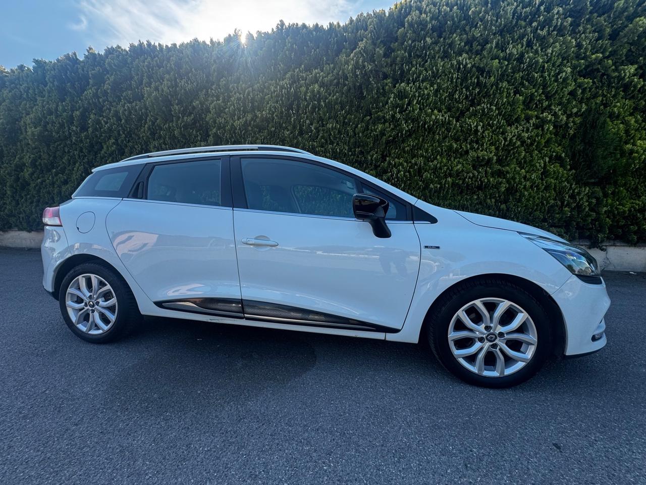Renault Clio Sporter dCi 8V 90 CV EDC Business