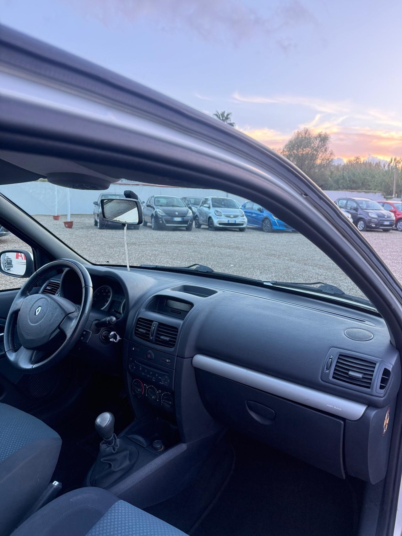 Renault Clio Storia 1.2 5 porte Dynamique