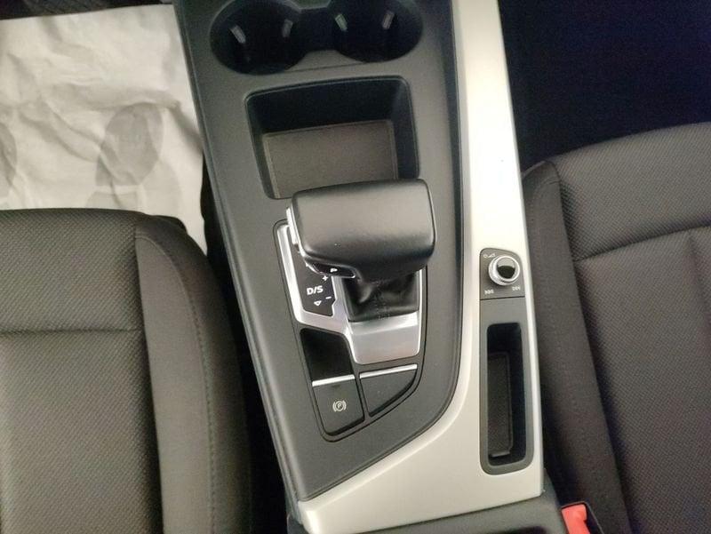 Audi A4 Avant 35 2.0 tdi mhev Business Advanced 163cv s-tronic