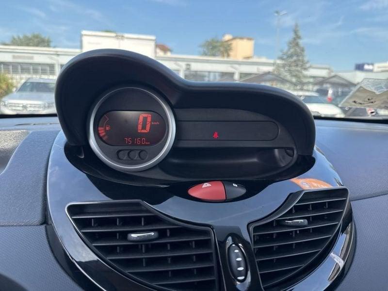 Renault Twingo 1.2 NIGHT&DAY 75CV