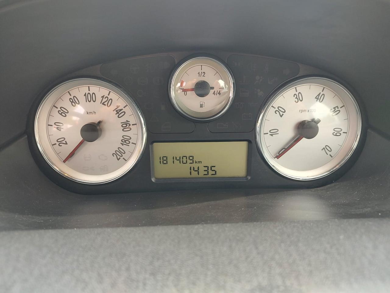 Lancia Ypsilon 1.2 69 CV 5 porte GPL Ecochic Platinum, benzina\gpl, OK NEOPATENTATI