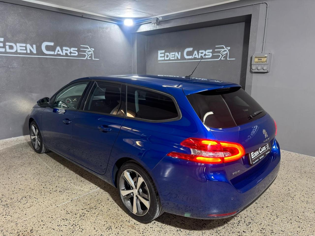 Peugeot 308 BlueHDi 120 S&S EAT6 SW Allure