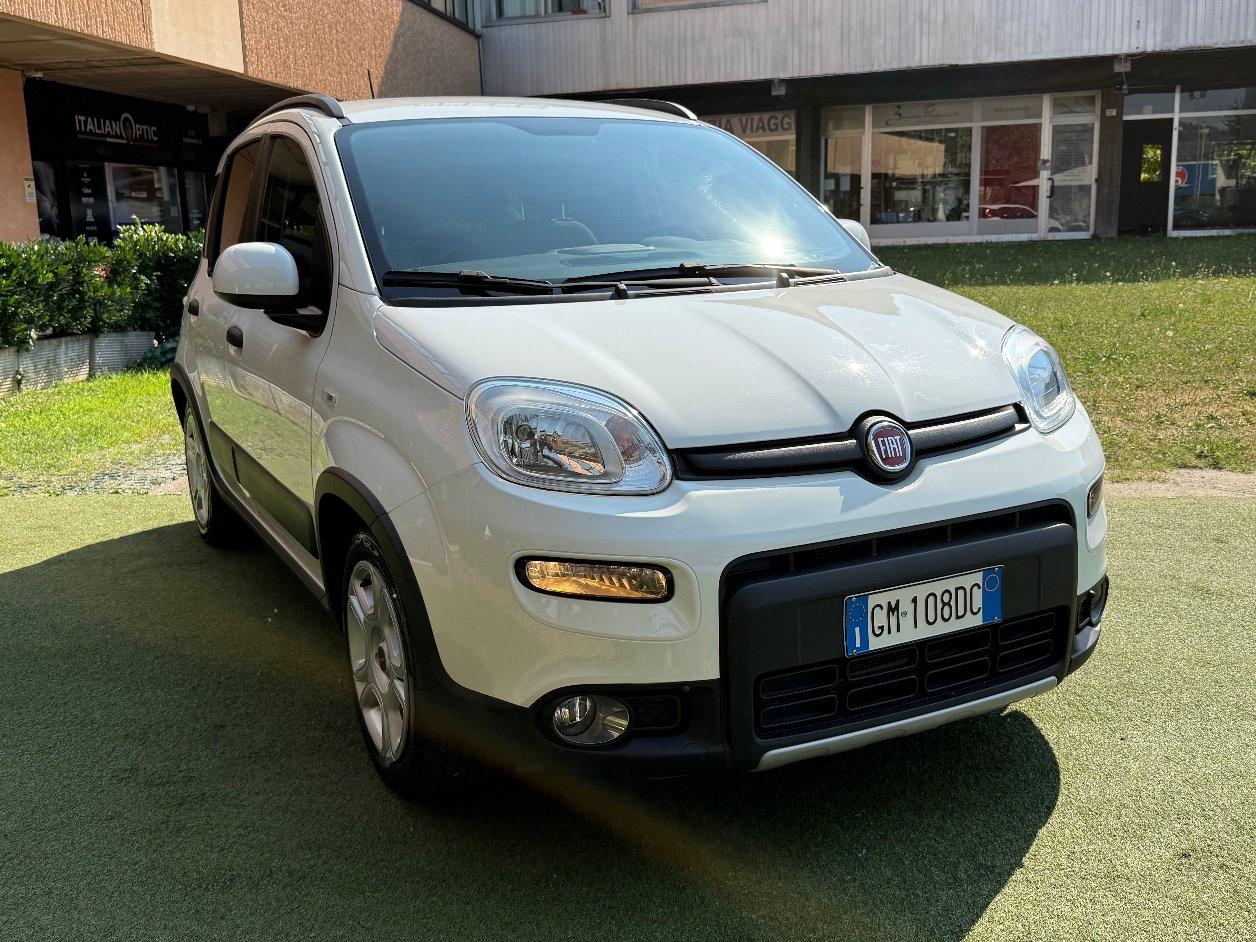 Fiat Panda 1.0 firefly Hybrid City Life s&s 70cv 5P UNIPROP