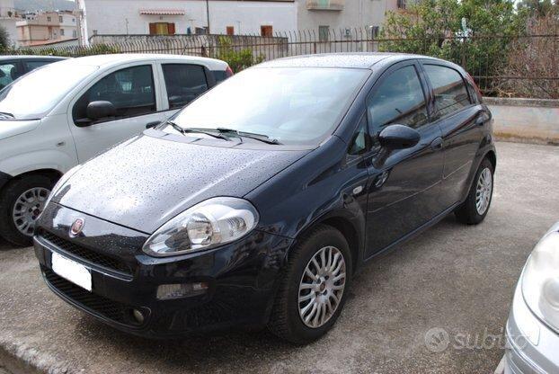 Fiat Punto street